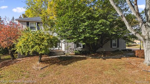 31079 Oak Valley Drive Farmington Hills City MI 48331