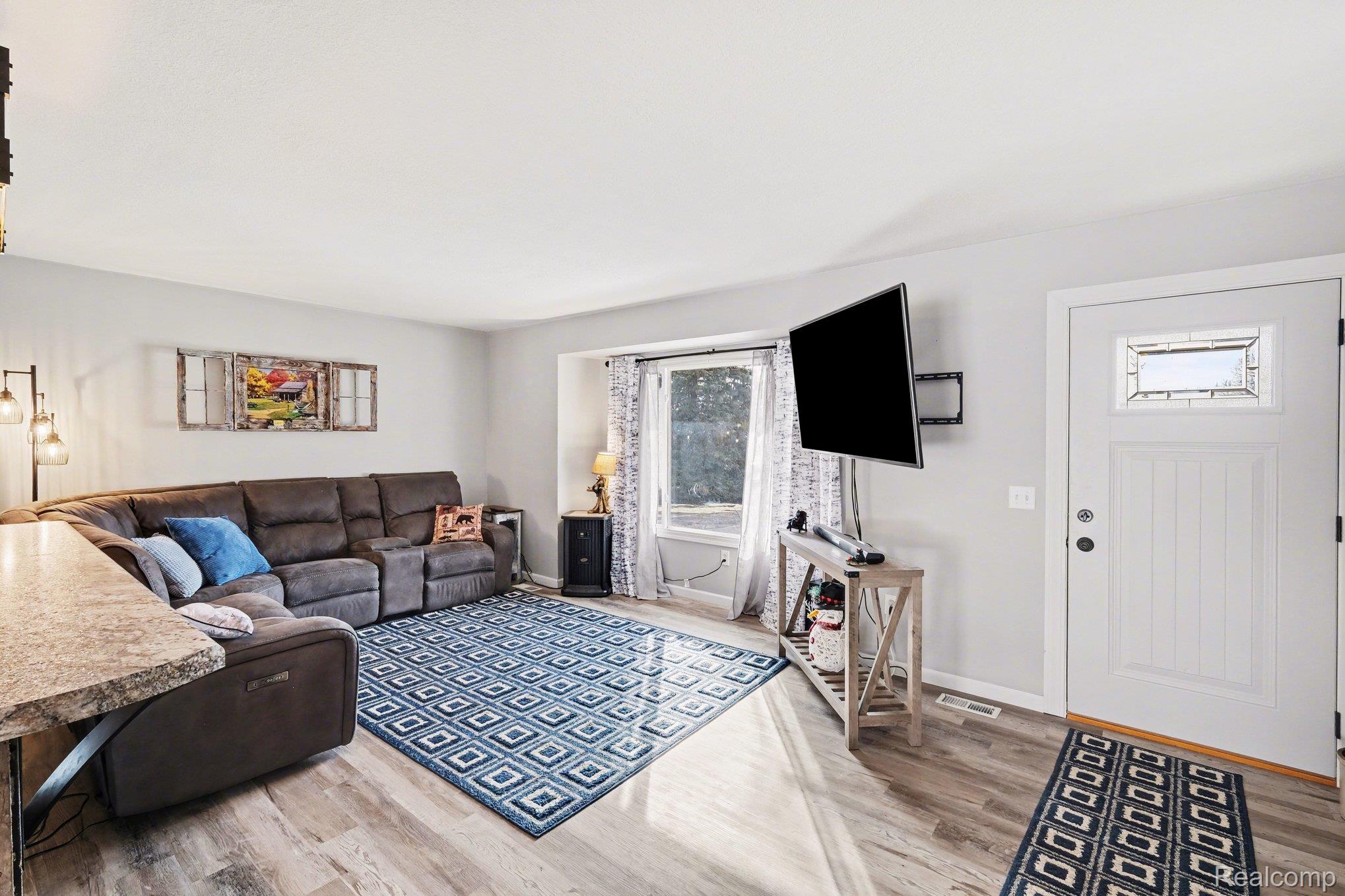 9184 Chesterfield Drive