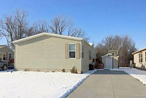 Photo of 29400 Meadow, Gibraltar City, MI 48173 (MLS # 20261000352)