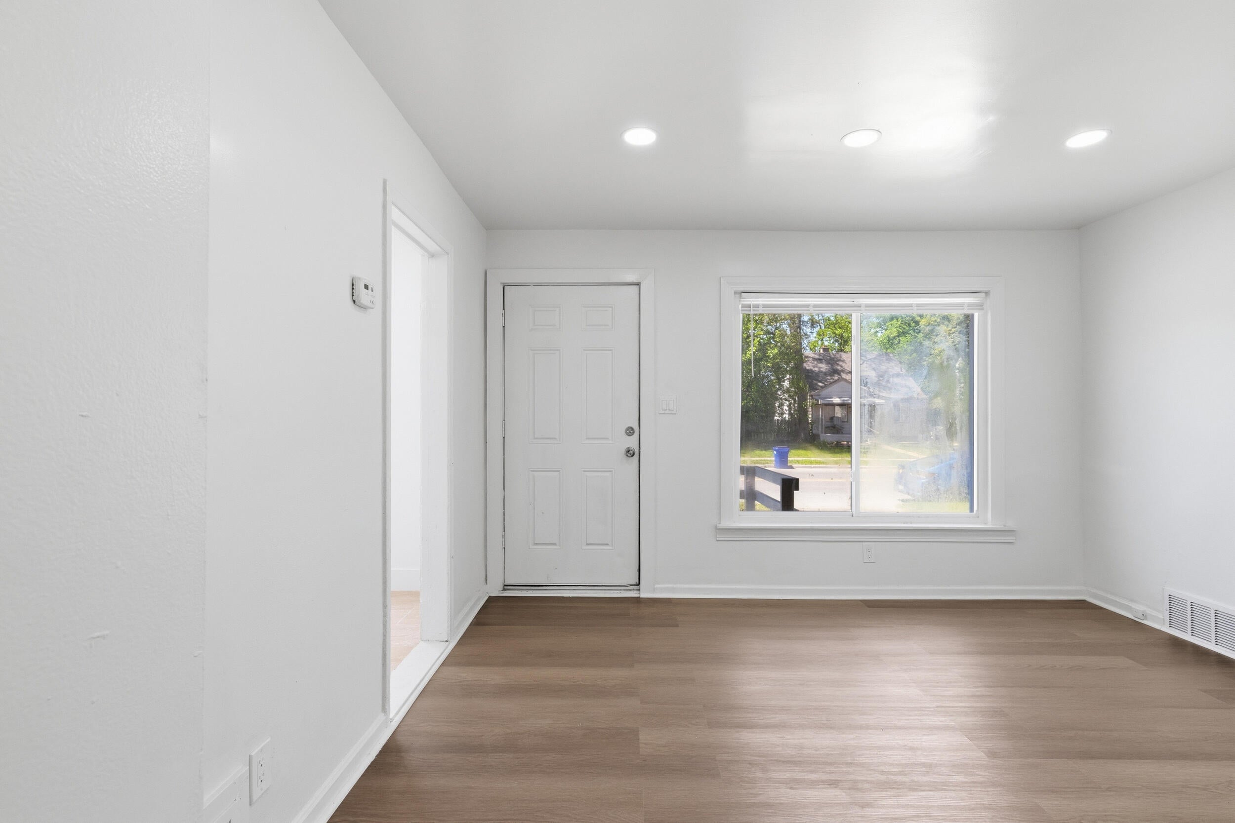 6816 Evergreen Road