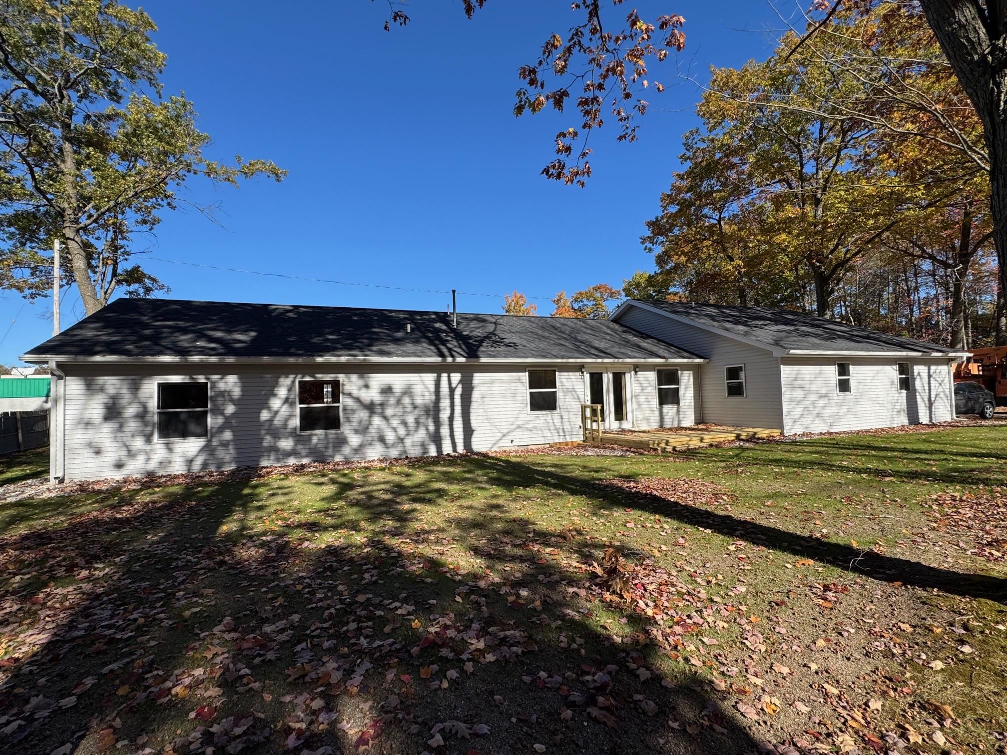 2385 W Houghton Lake Drive