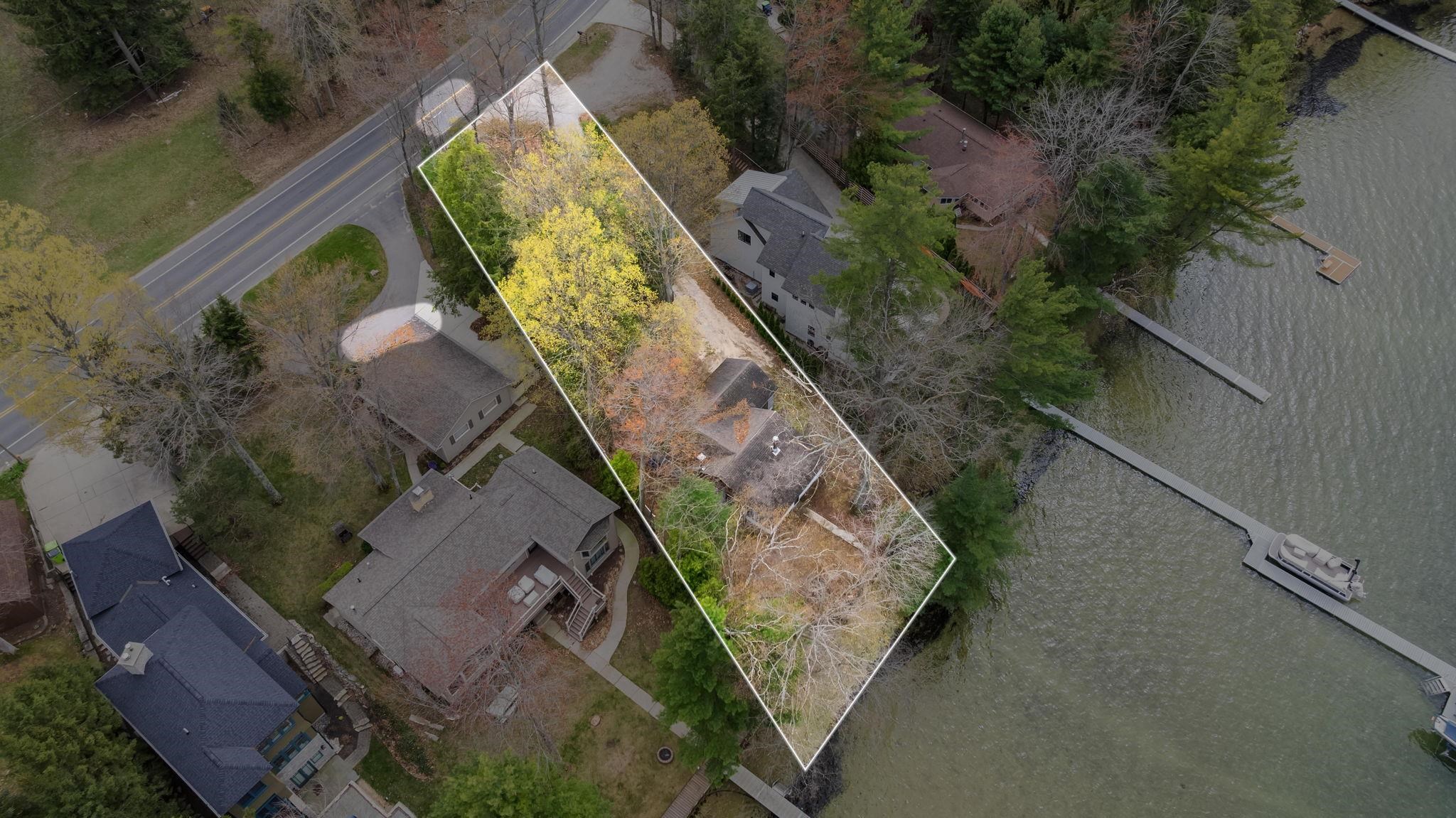 186 S Long Lake Road