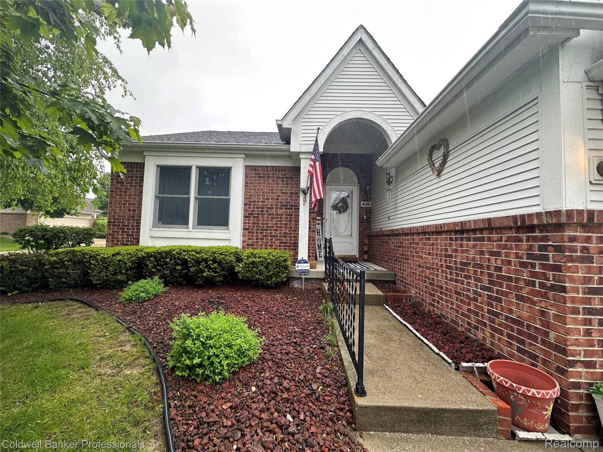 638 Eastway Circle