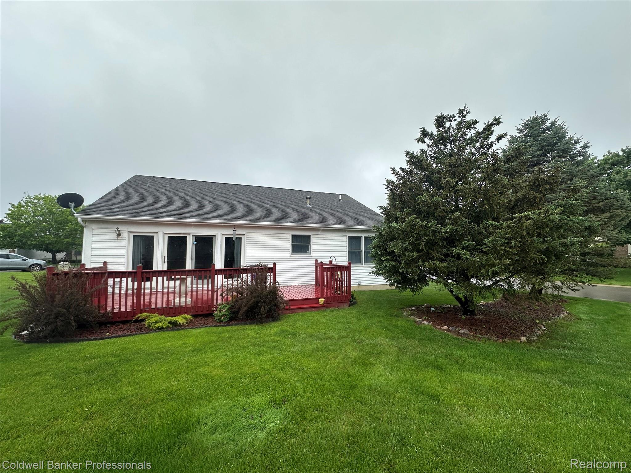 638 Eastway Circle