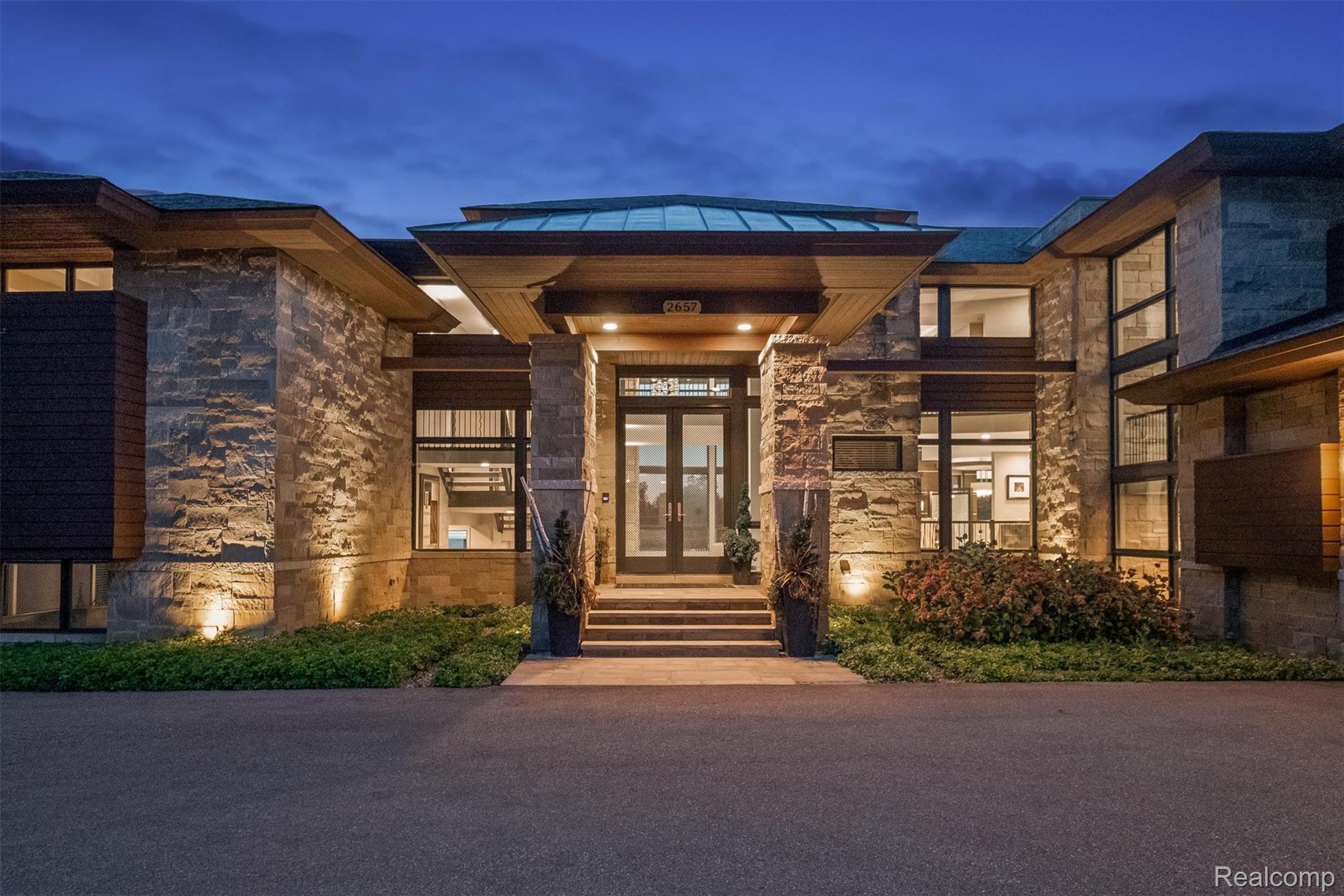 2657 TURTLE SHORES Drive