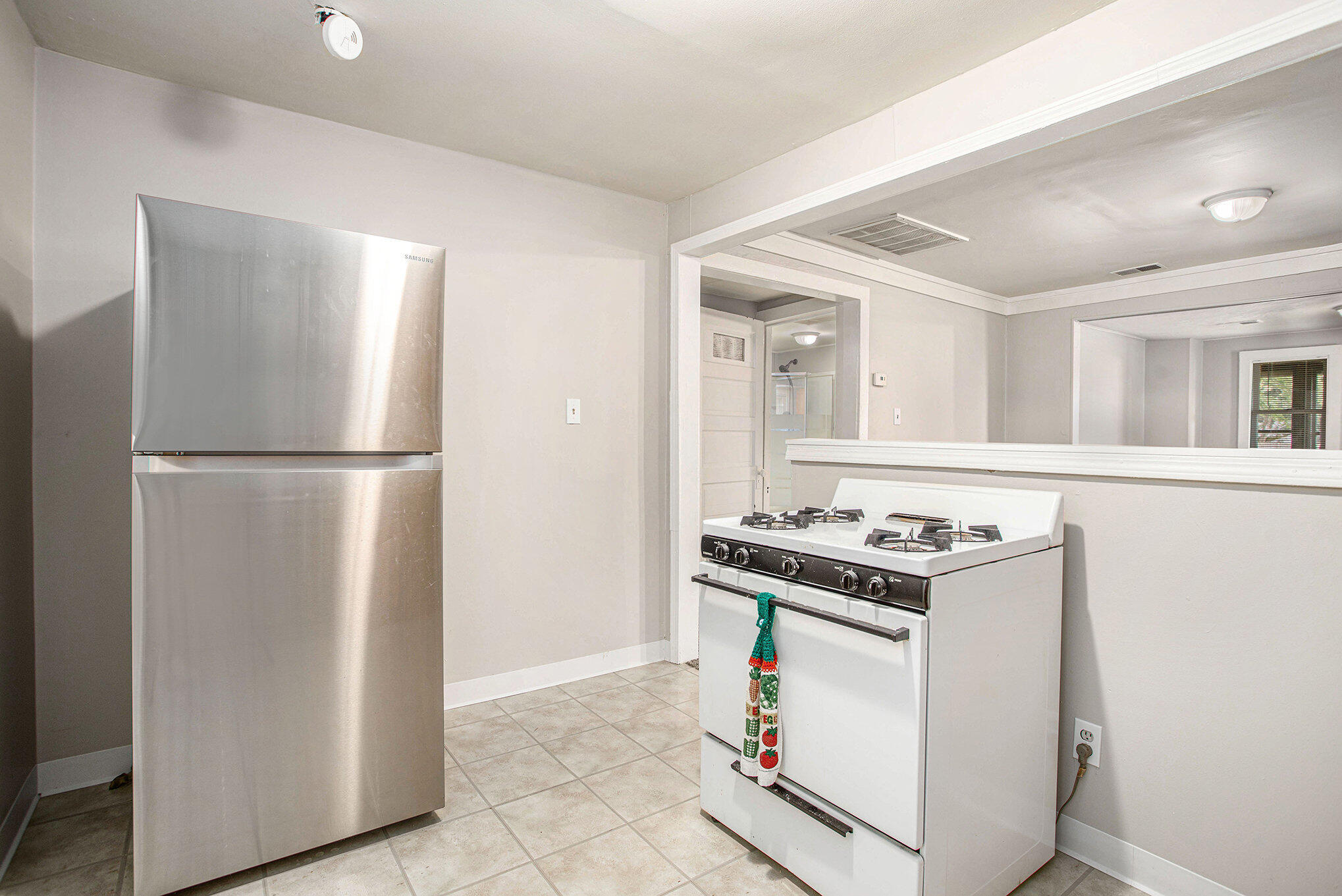 Pennfield Charter Township, Michigan 49017, United States, 2 Bedrooms Bedrooms, ,1 BathroomBathrooms,Residential,Active,203815