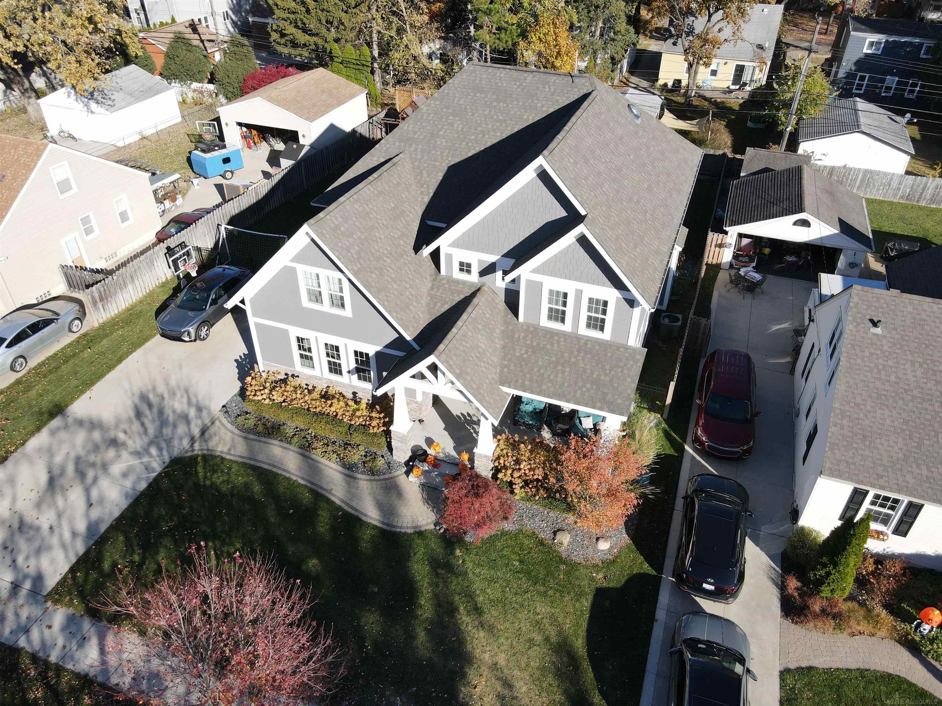 628 N Gainsborough Avenue