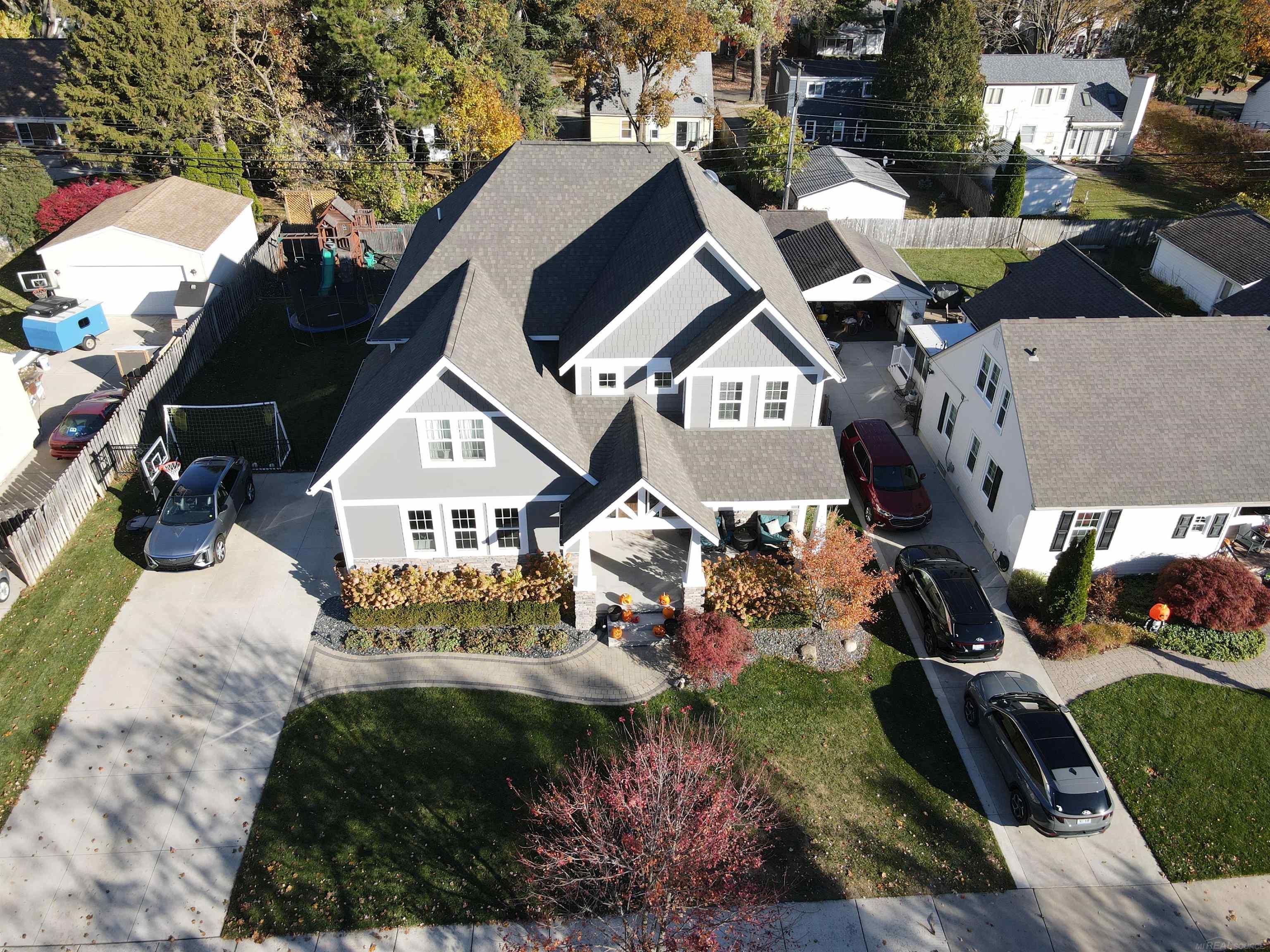 628 N Gainsborough Avenue