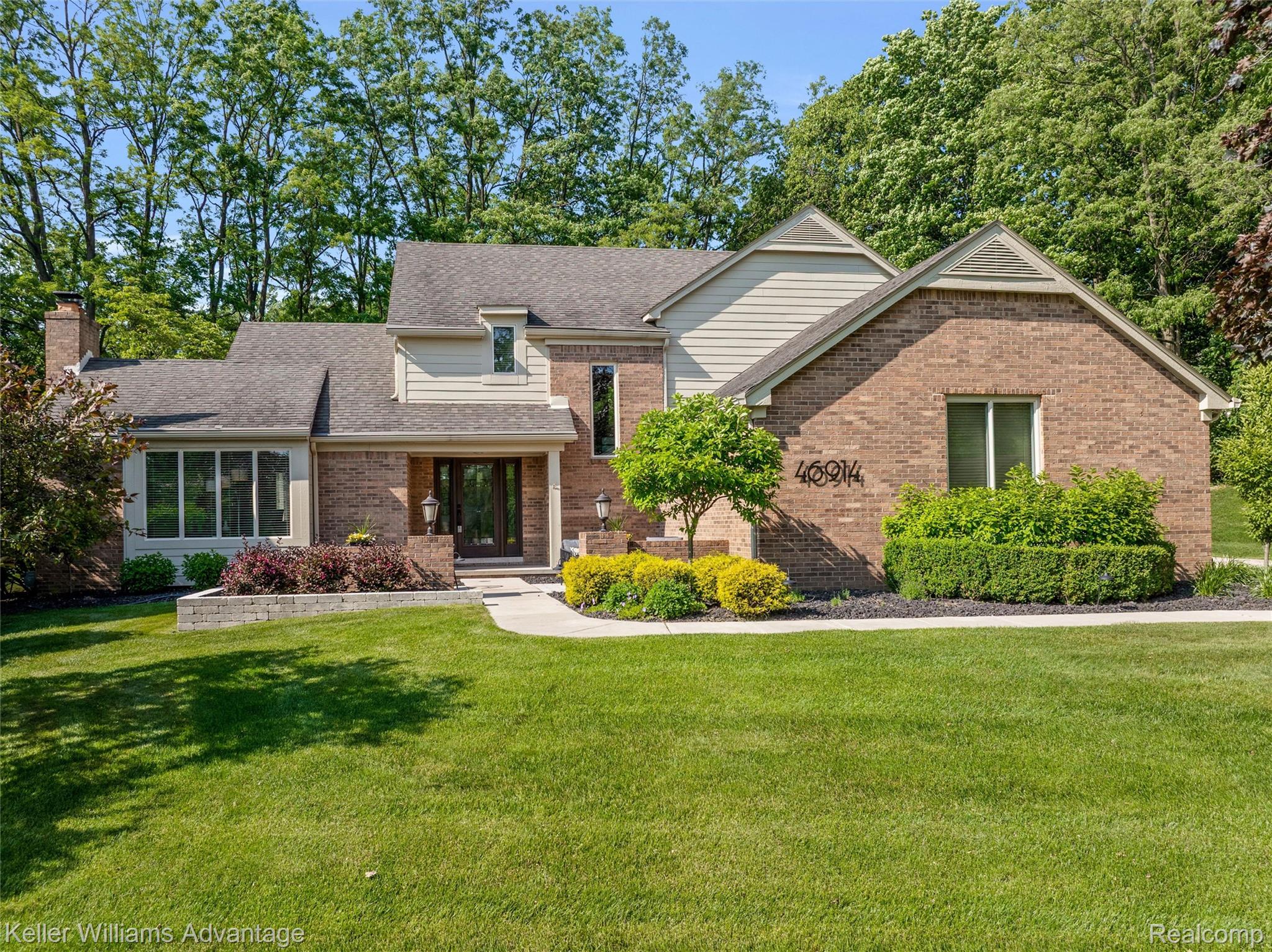 46914 Woodbend Court