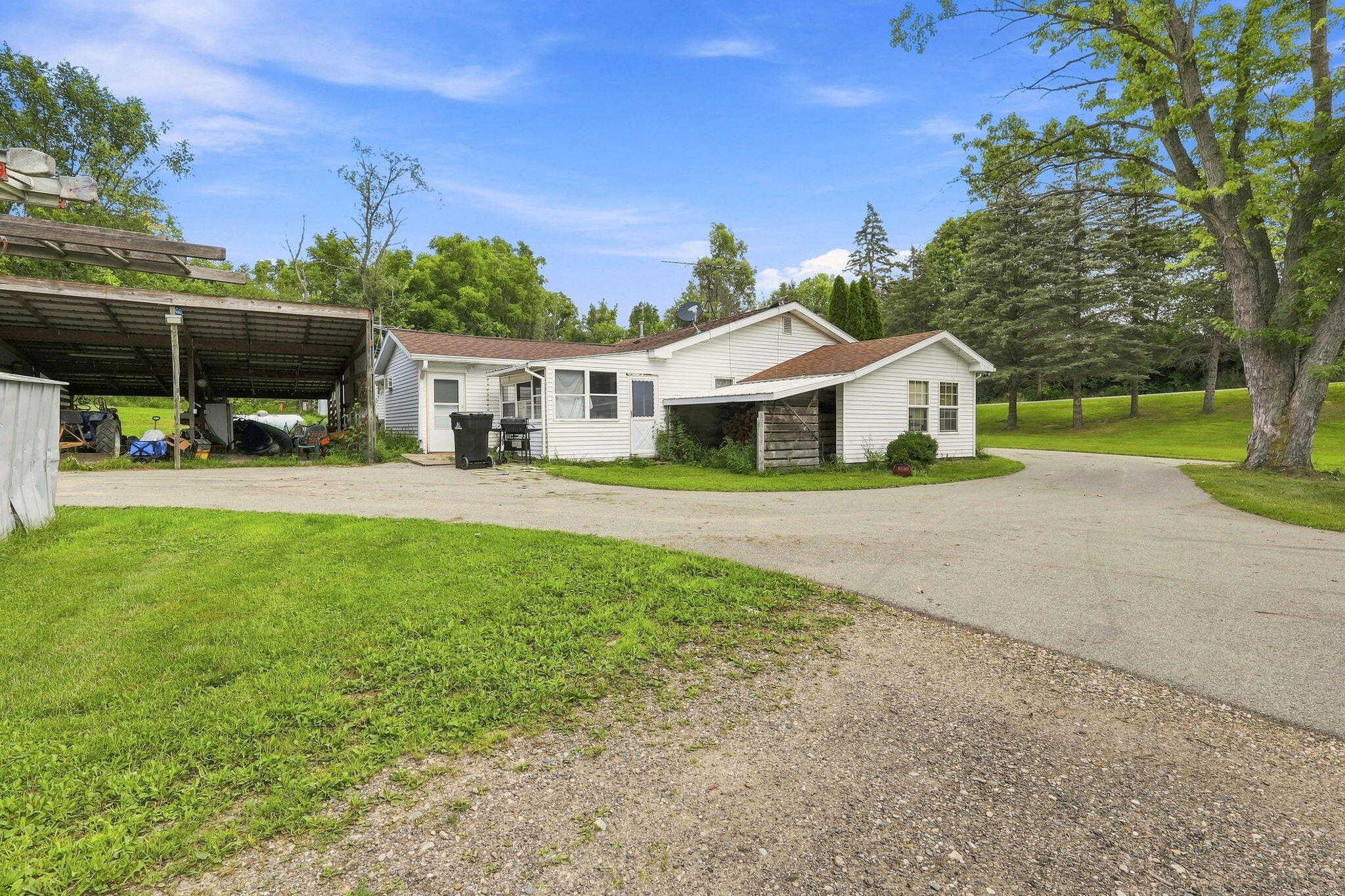 2899 Tanner Lake Road