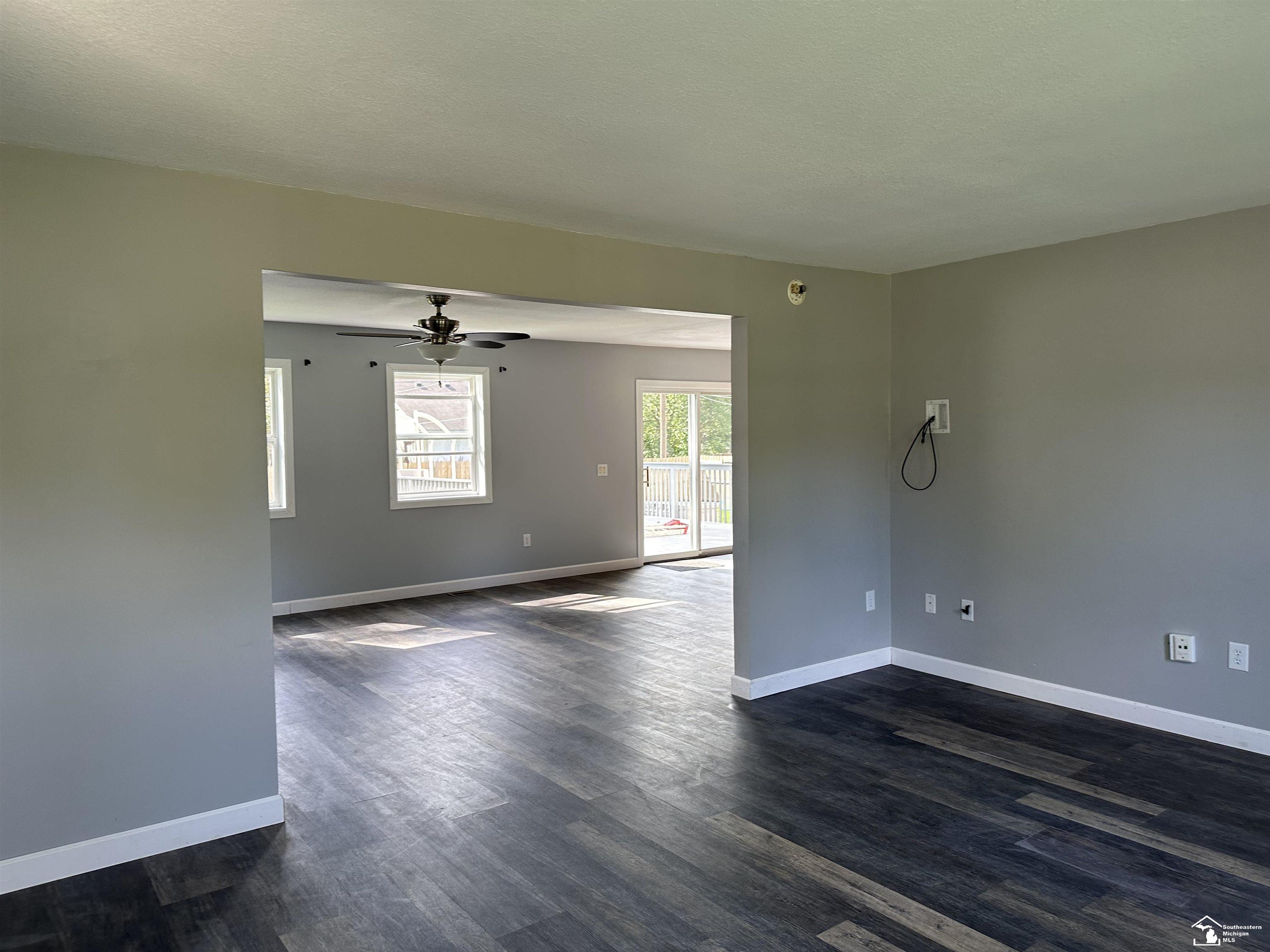 7875 Forrestway Drive