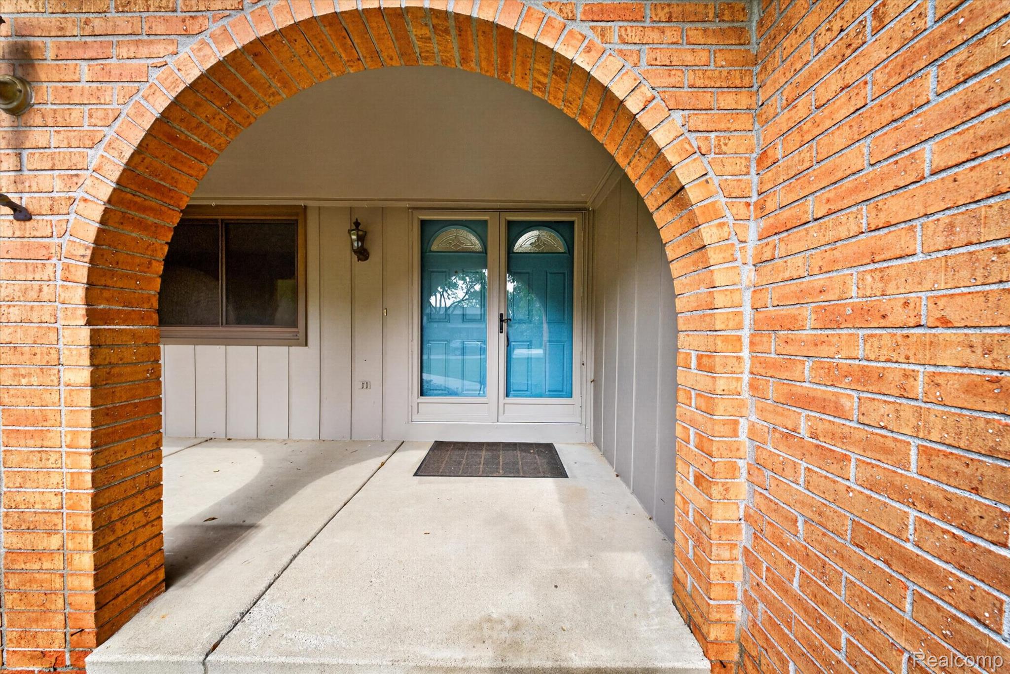 48040 Brewster Court