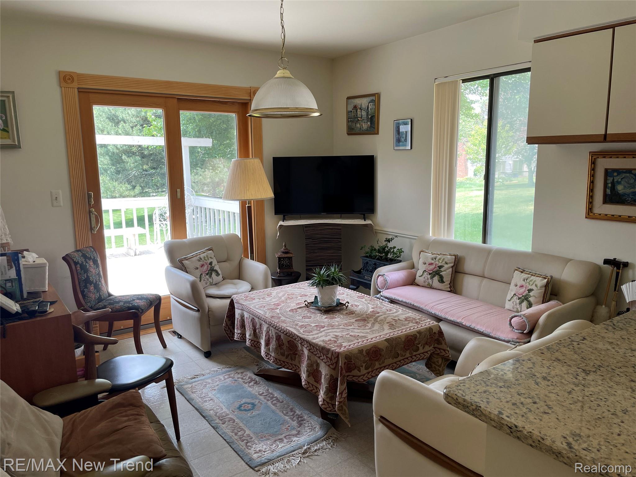 5408 Vincennes Drive