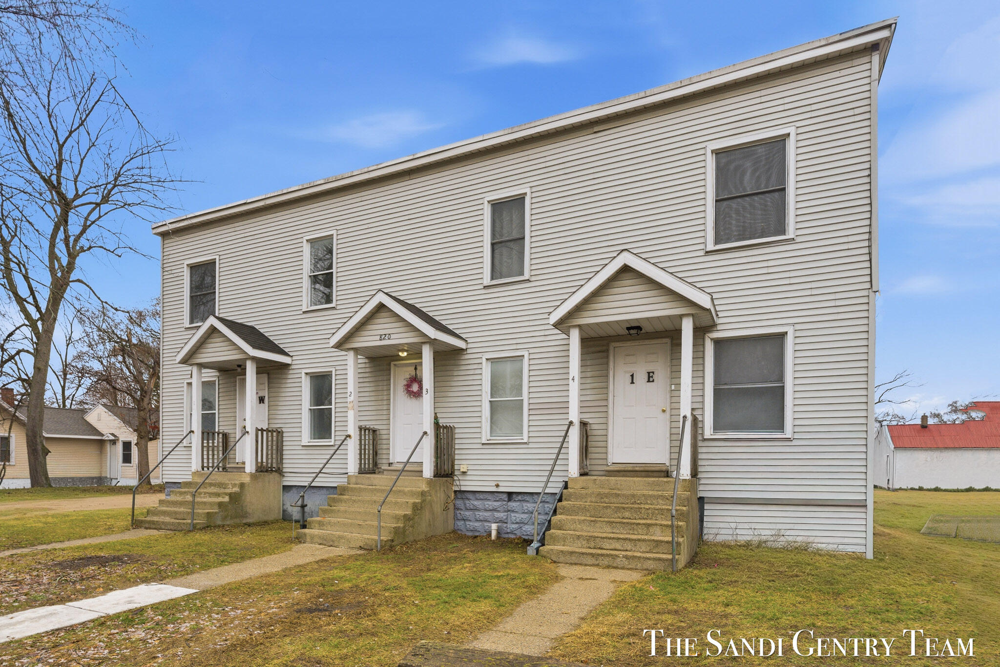 820 W Southern Avenue