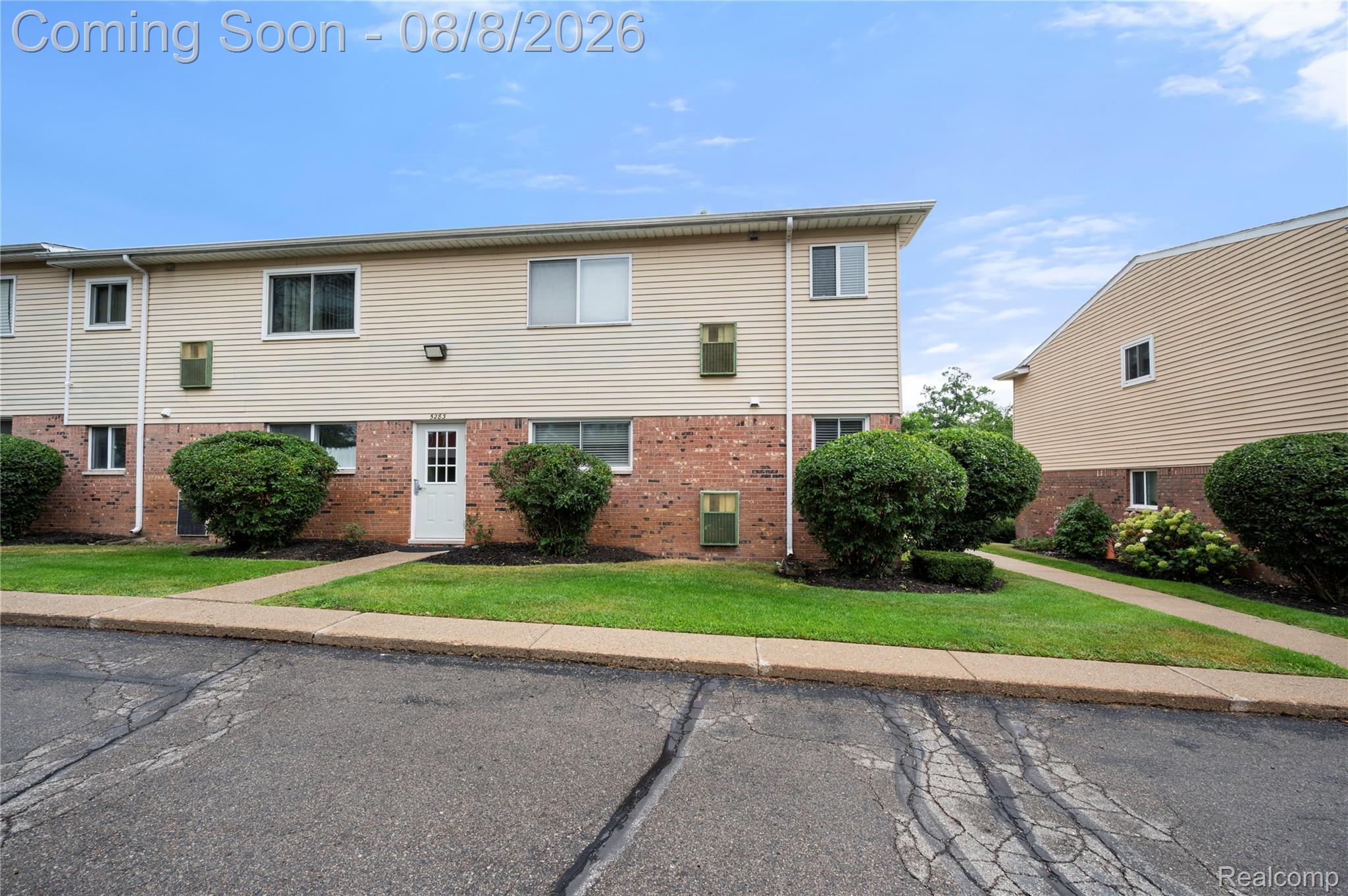 5283 Highland Road 205