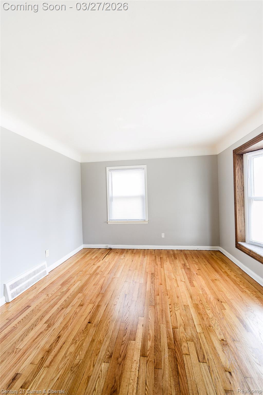 20323 Champaign Street