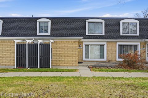 29792 City Center Drive 2 Warren City MI 48093