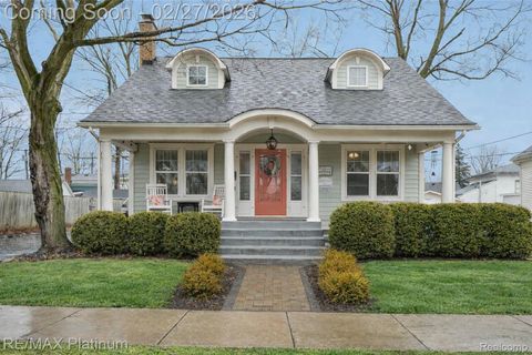 409 S Walnut Street Howell City MI 48843