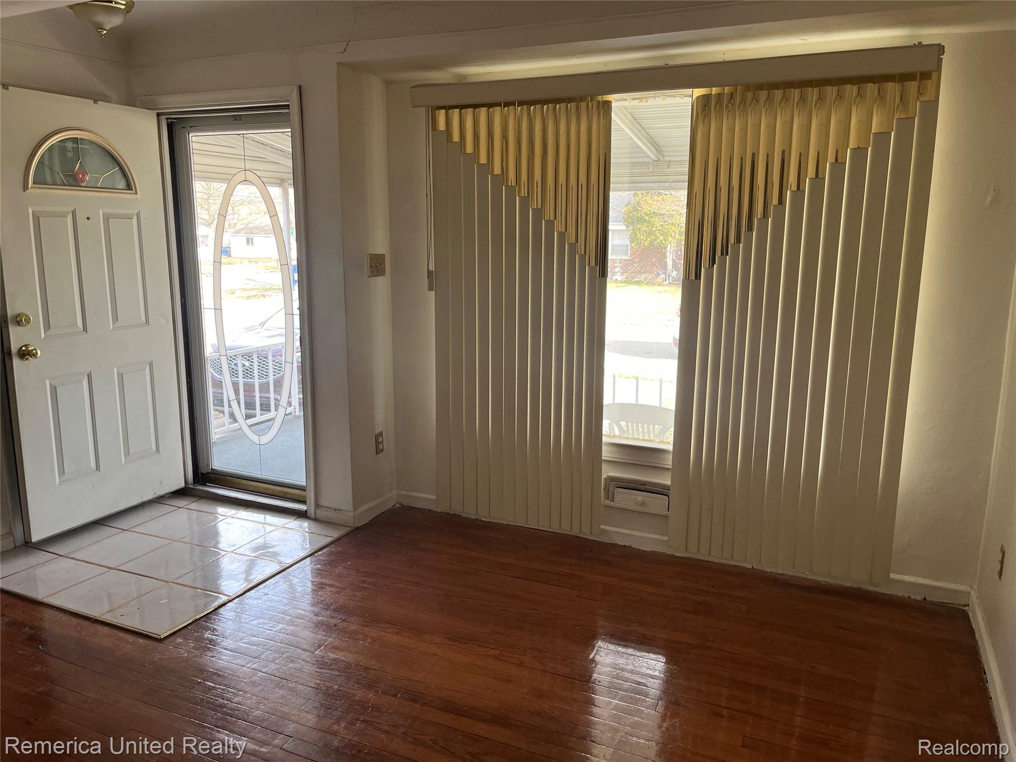 26573 Somerset Drive