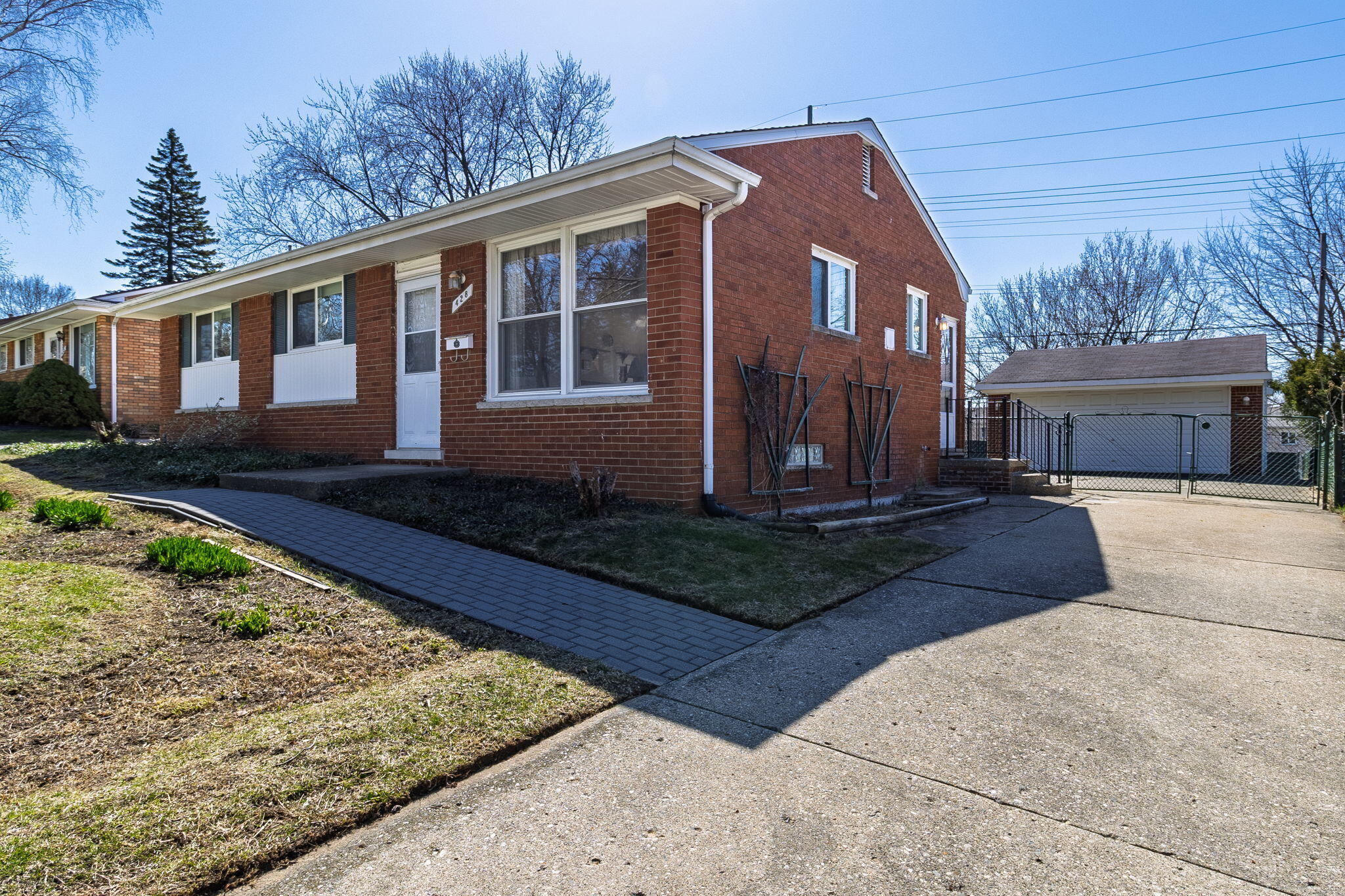 428 Meadow Lane