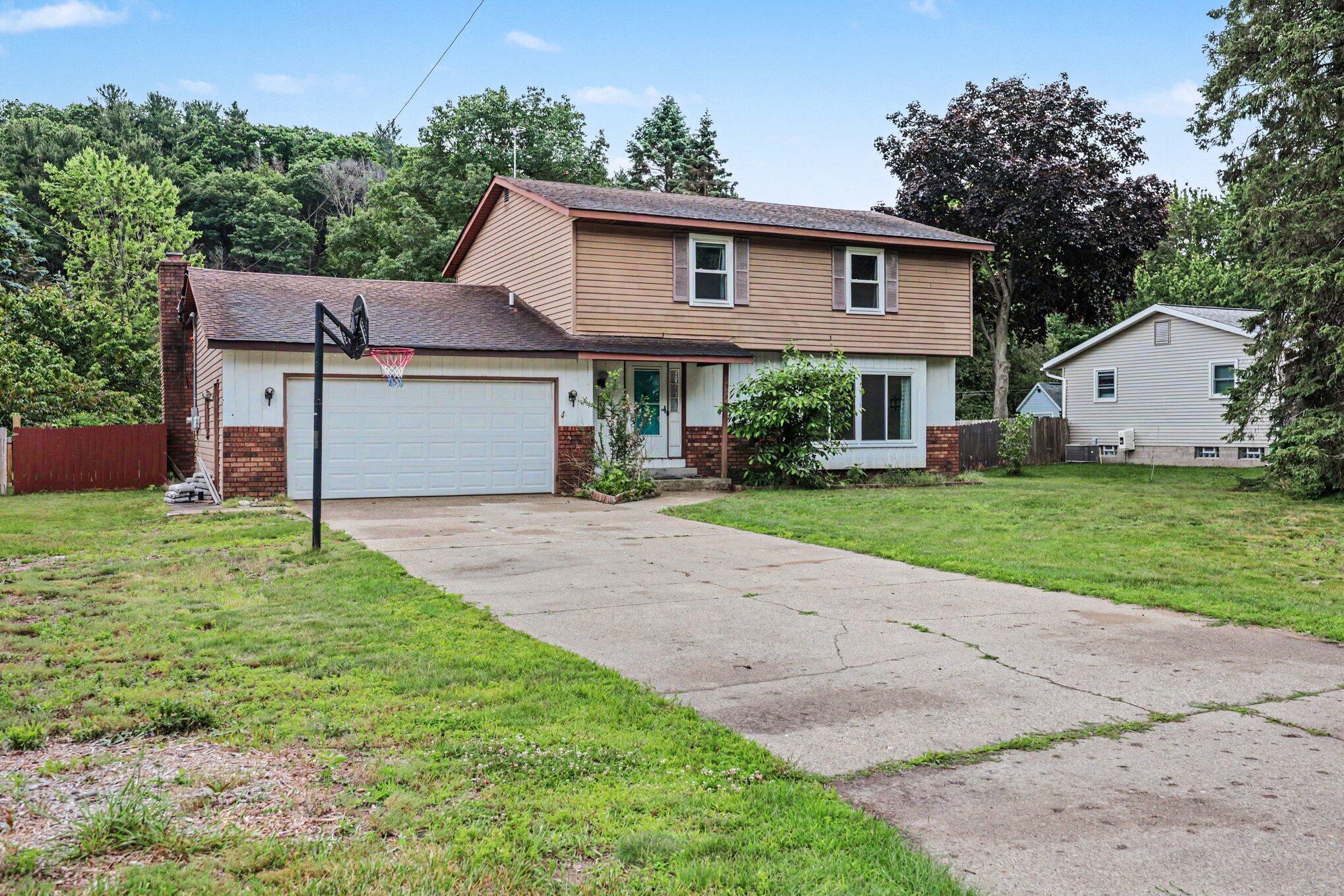 1915 Shorewood Drive
