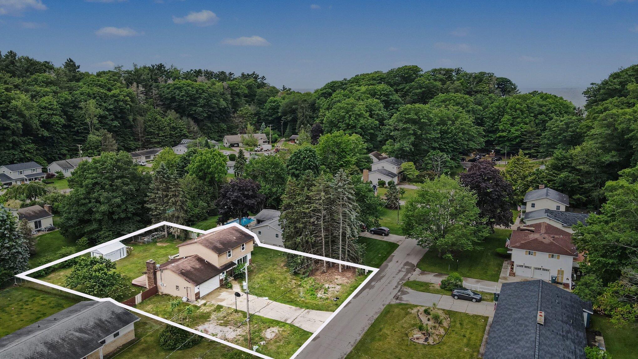 1915 Shorewood Drive