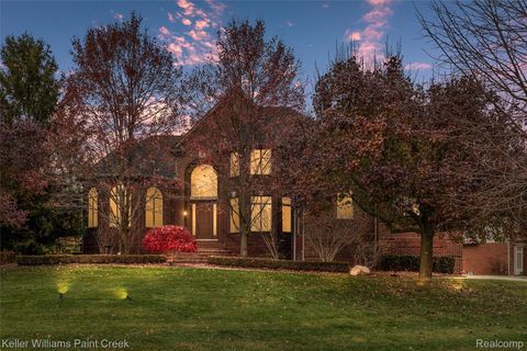 676 Majestic Rochester Hills City MI 48306