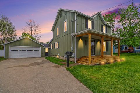 Photo of 611 S Farmer Street, Otsego City, MI 49078 (MLS # 66026018744)