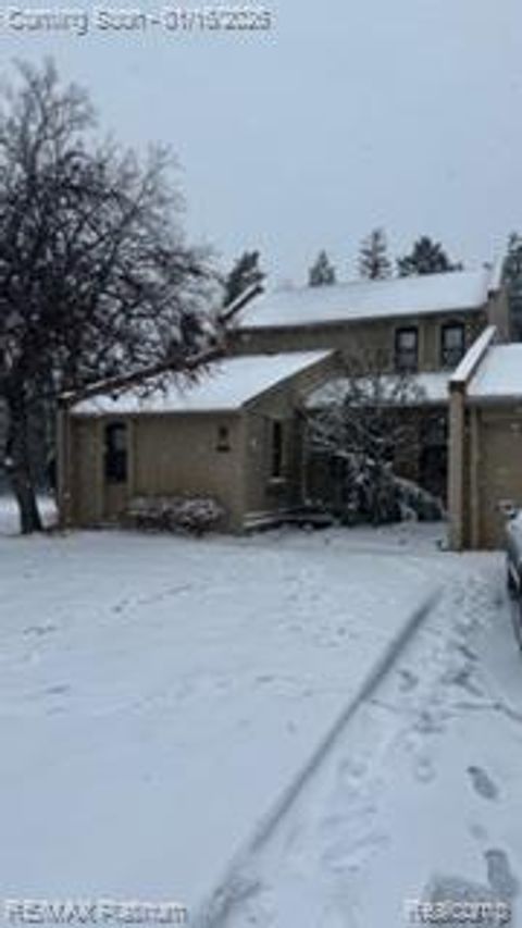 2927 Moon Lake Drive 58 West Bloomfield Charter Township MI 48323