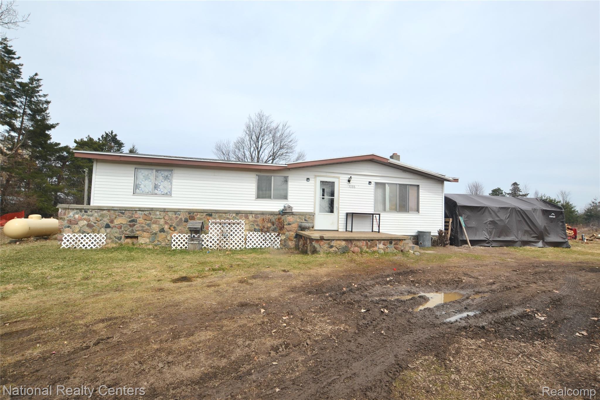 3088 7 Mile Road