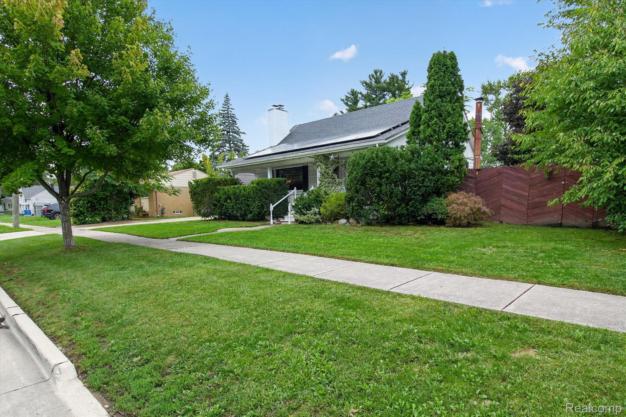 23276 Annapolis Street