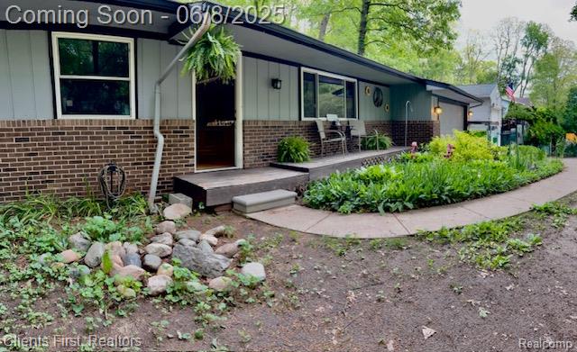 5844 Crandall Road