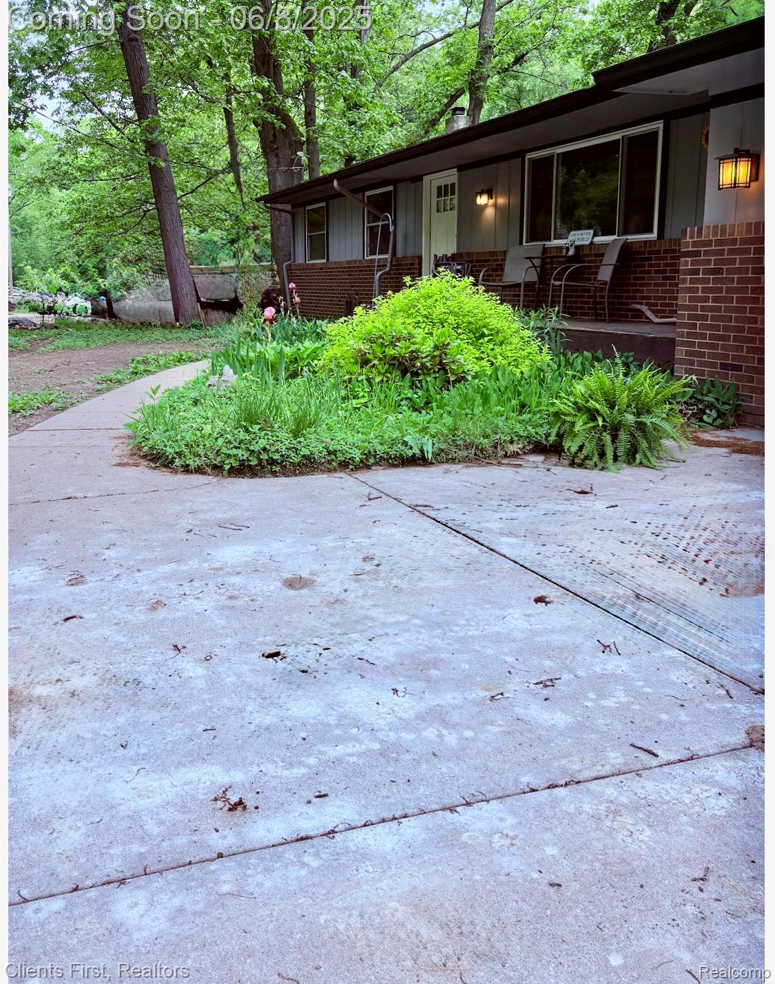 5844 Crandall Road