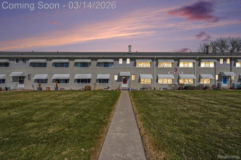 5946 Alan Drive 40 Brighton Township MI 48116