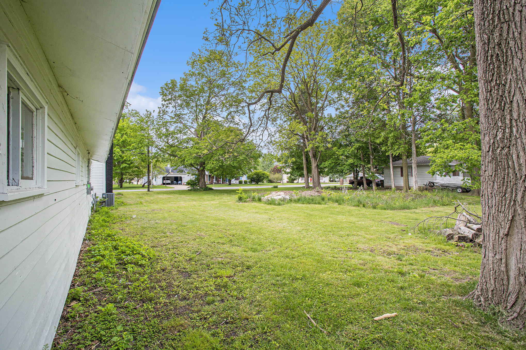 Union City Village, Michigan 49094, United States, 4 Bedrooms Bedrooms, ,2 BathroomsBathrooms,Residential,Active,138850