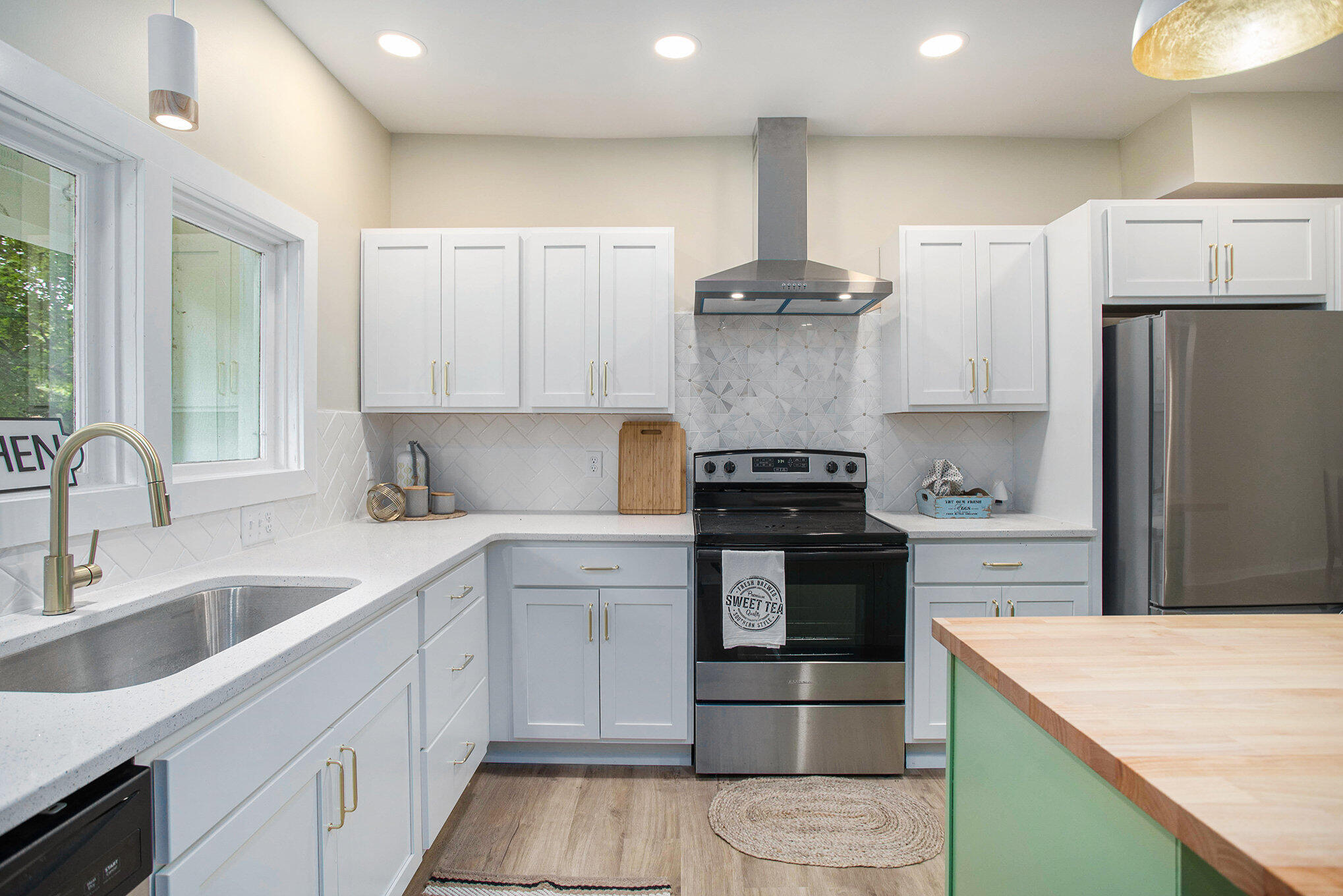 Union City Village, Michigan 49094, United States, 4 Bedrooms Bedrooms, ,2 BathroomsBathrooms,Residential,Active,138850