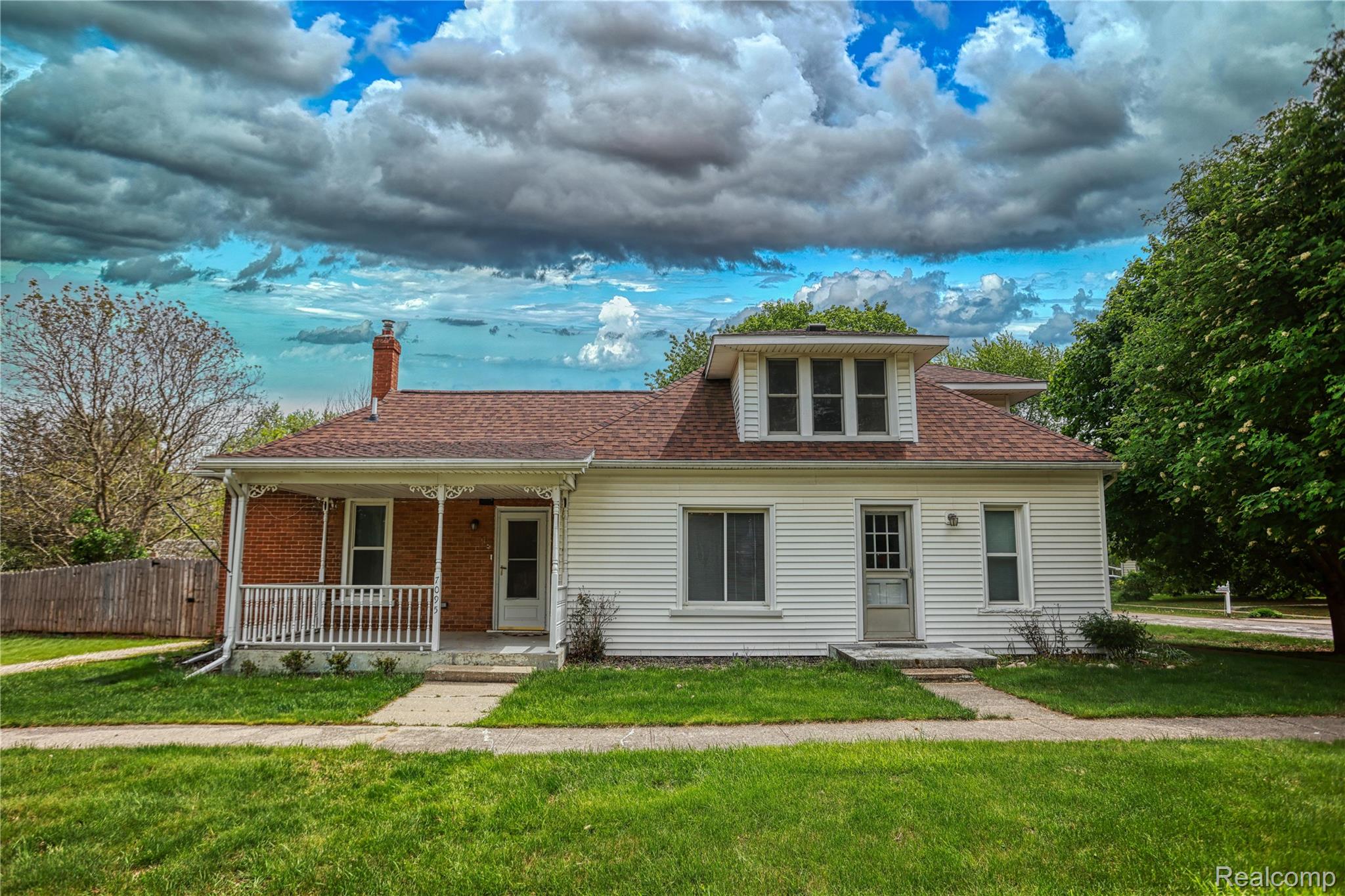 7095 McMorran