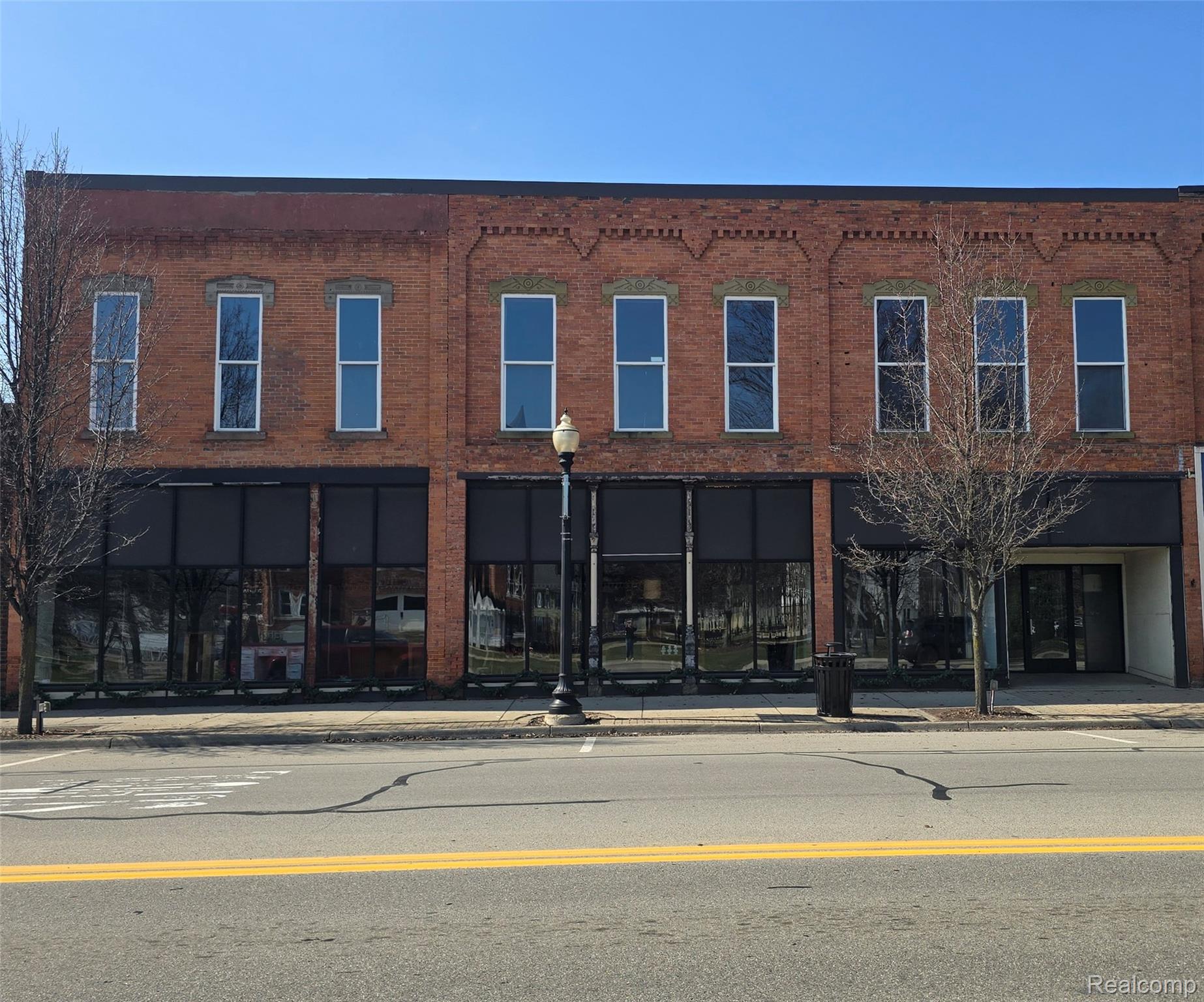 122 S Clinton Street Building B
