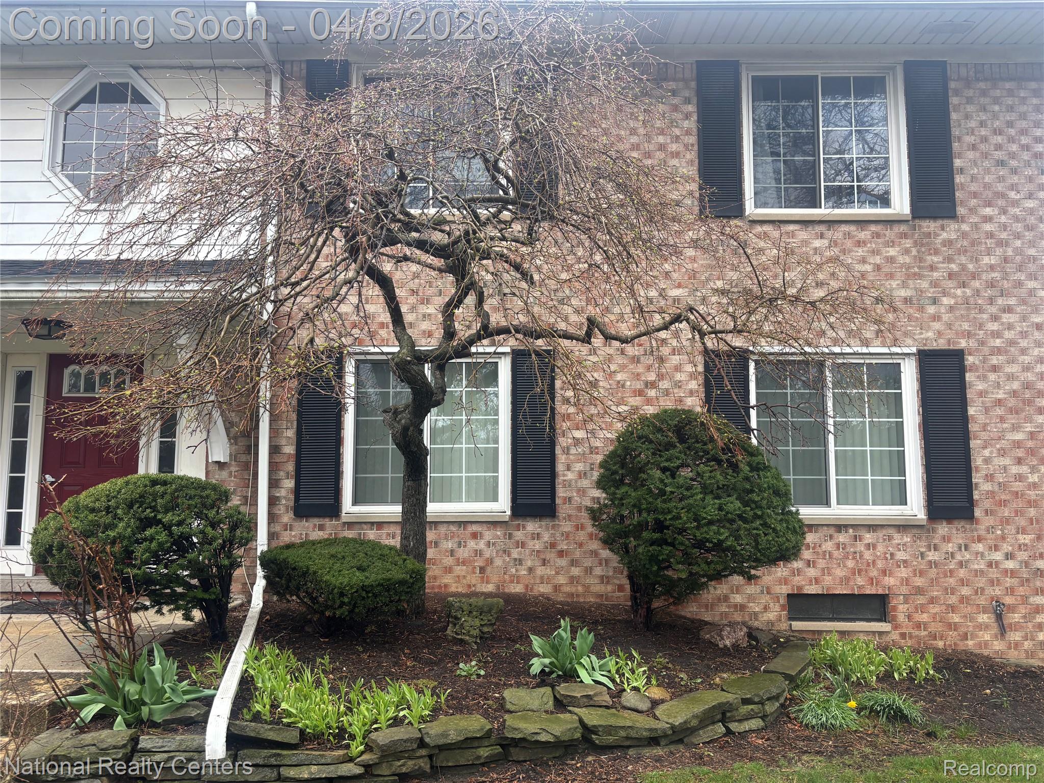 237 E Square Lake Road 8