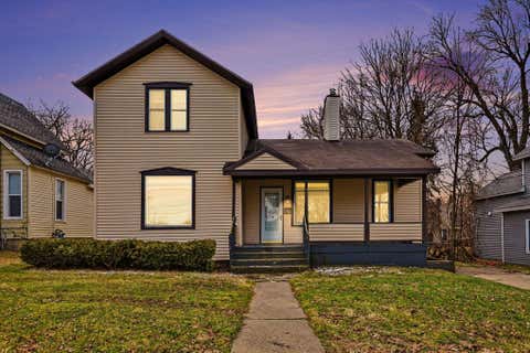 Photo of 154 Carrier Street NE, Grand Rapids City, MI 49505 (MLS # 53026044167)
