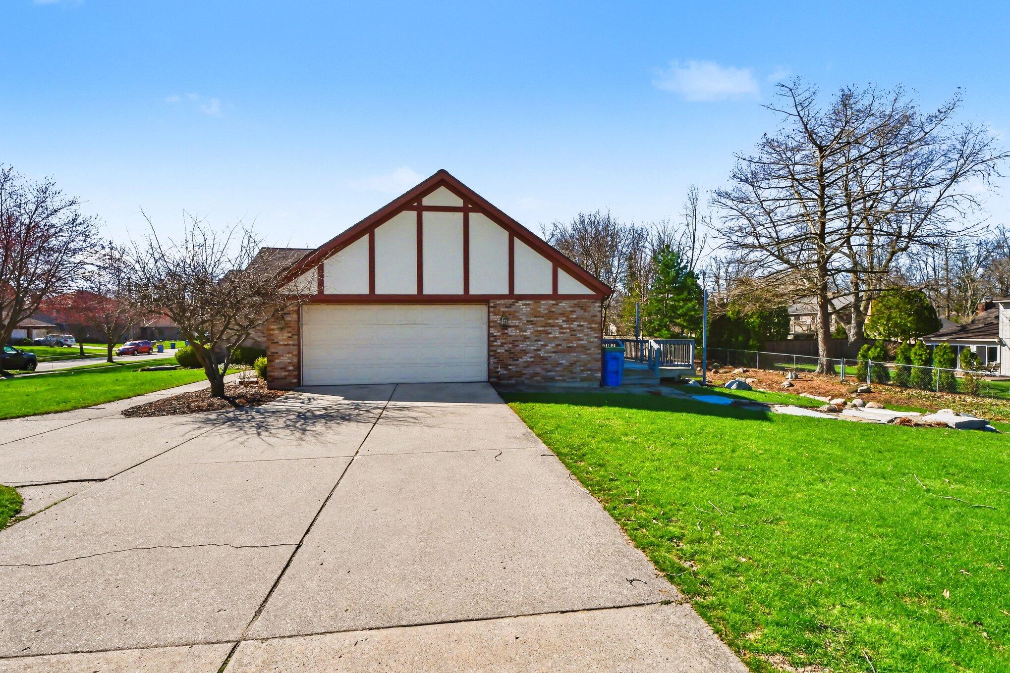 2345 Capilano Court SE