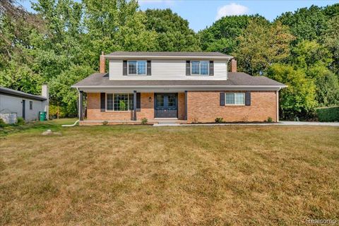 Photo of 61326 Woodstock Court, Washington Township, MI 48094 (MLS # 20251036716)