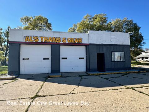 3326 S Saginaw Street Burton City MI 48529