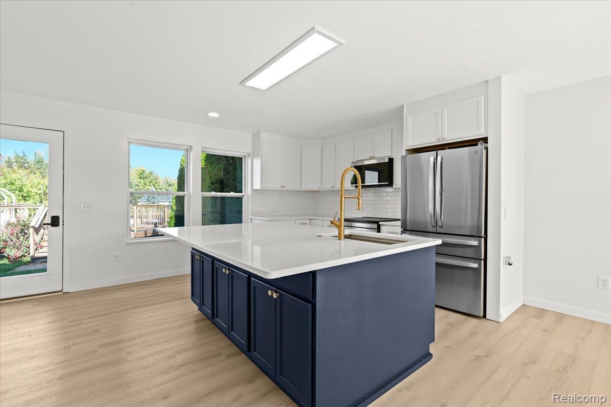 335 Sunbury Drive