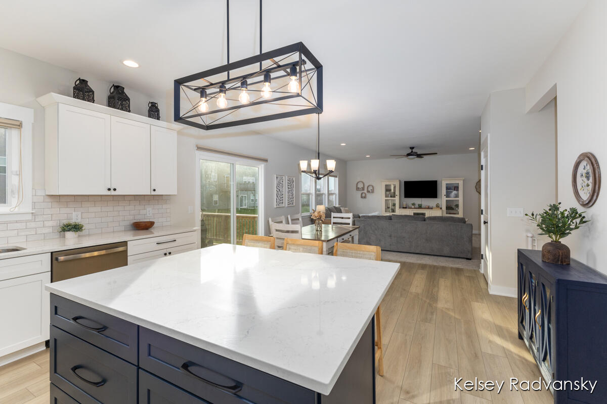 6450 Estate Drive SW