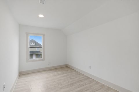 Tiny photo for 2708 Hooker Street, Detroit City, MI 48208 (MLS # 81026009618)