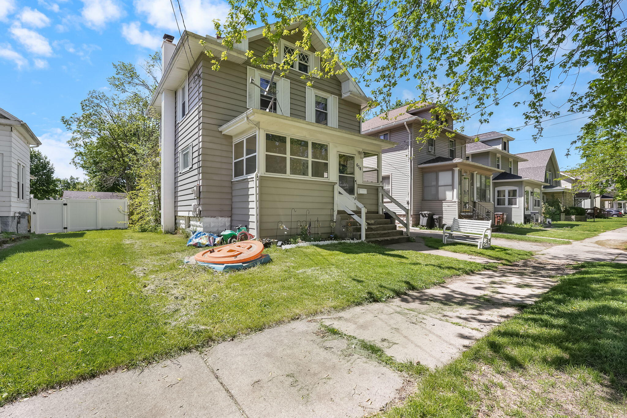 618 Sixth Street