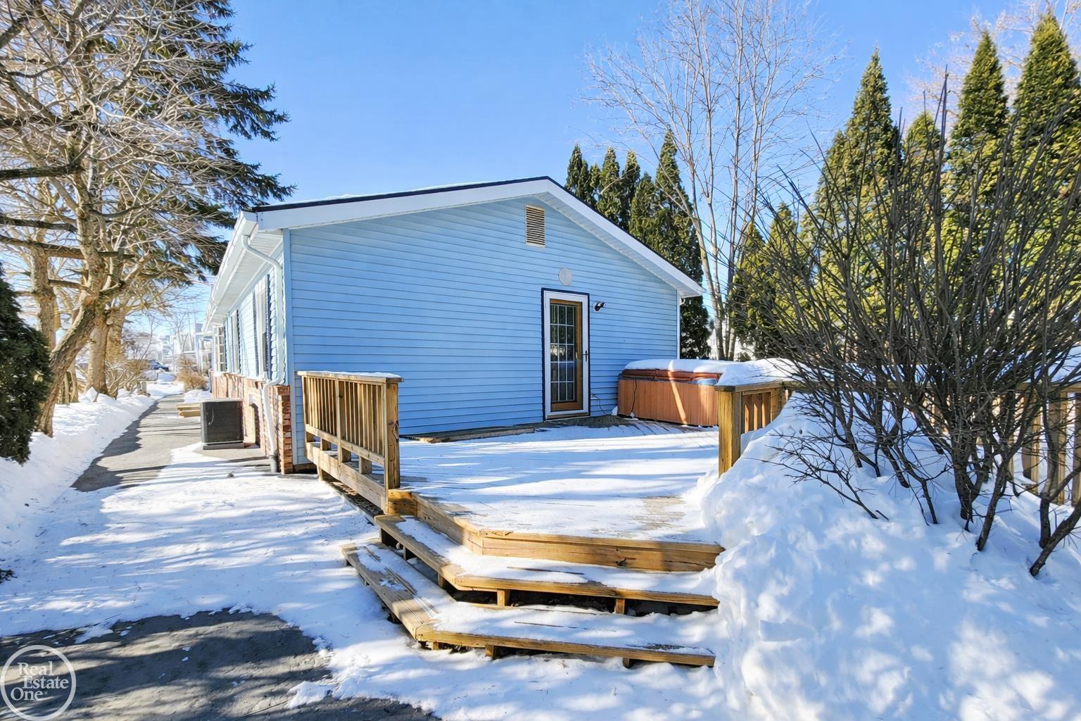 29750 Riverside Bay Drive