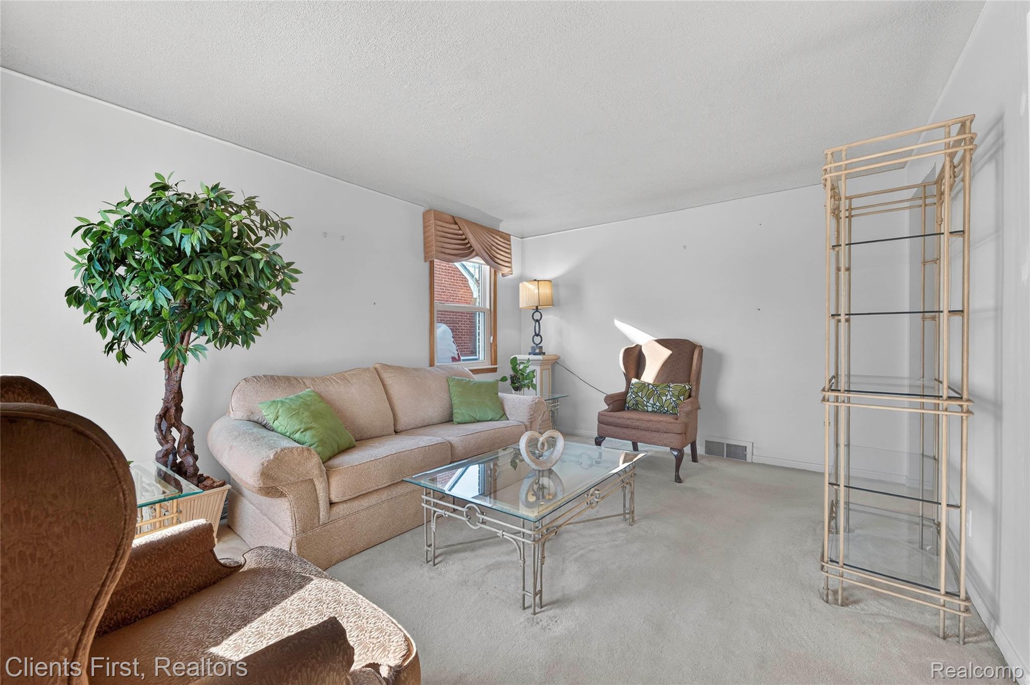 20299 Glastonbury Road