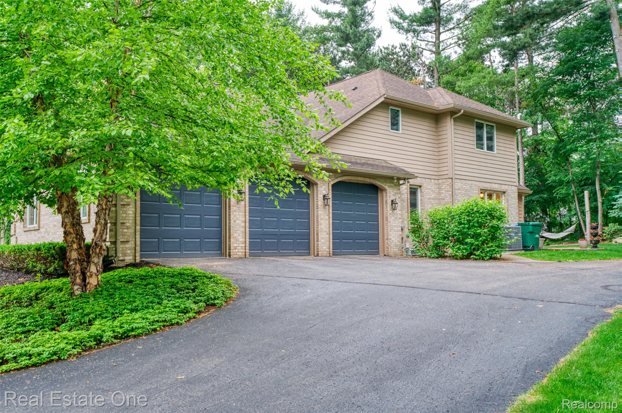 5258 Hidden Pines Drive